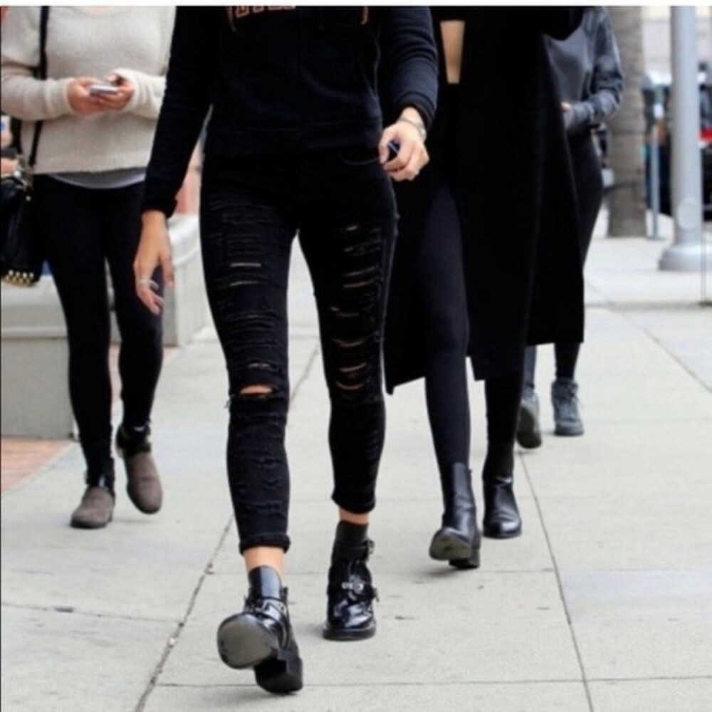Agolde Black Distressed Sophie High Rise Skinny 25
